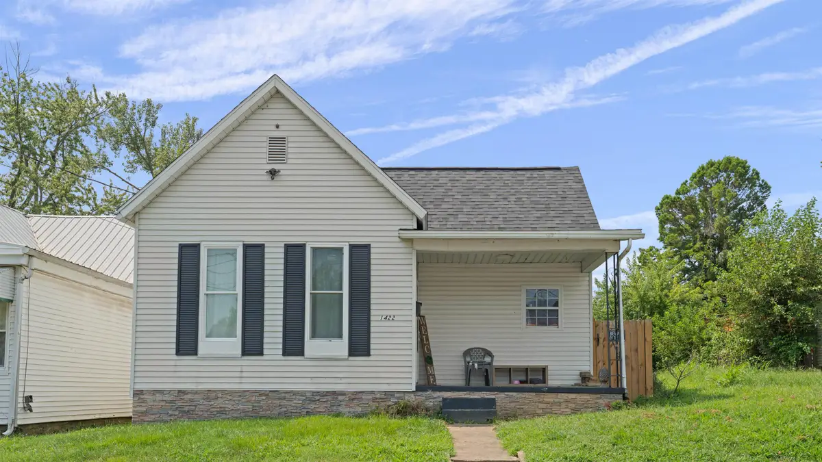 1422 Helm St., Henderson, KY 42420 - #1