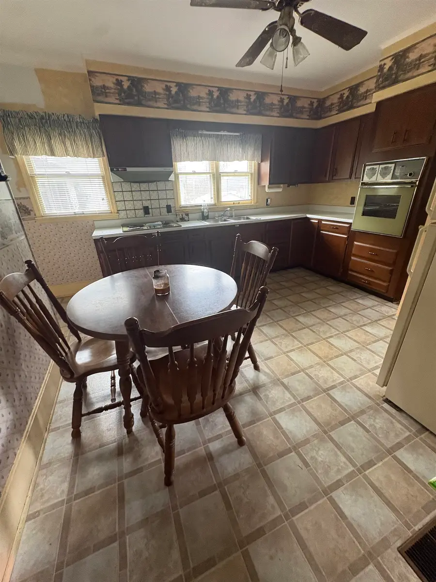 316 S Morgan Street, Morganfield, KY 42437 - #3