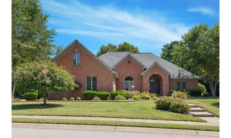 1046 N Forest Oak, Henderson, KY 42420 - #1