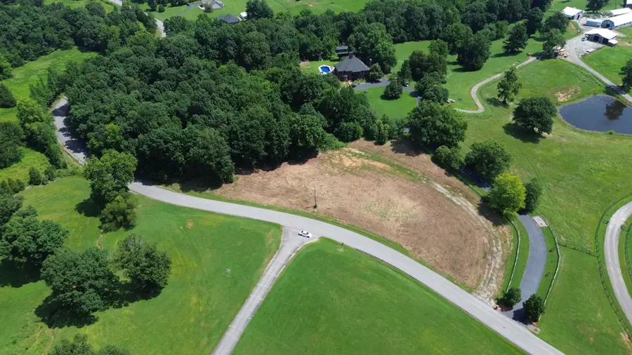 762 Daybreak Dr., Hanson, KY 42413 - #2