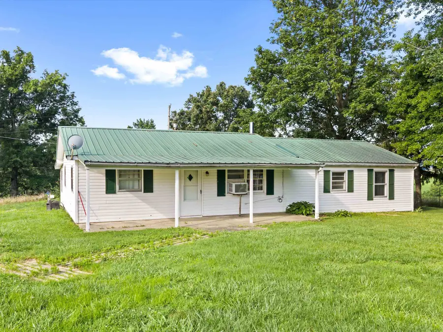 427 Royster Robards Rd, Robards, KY 42452 - #3