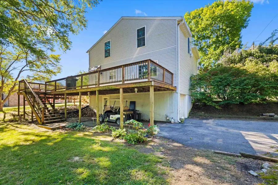 201 E Geiger St, Morganfield, KY 42437 - #2