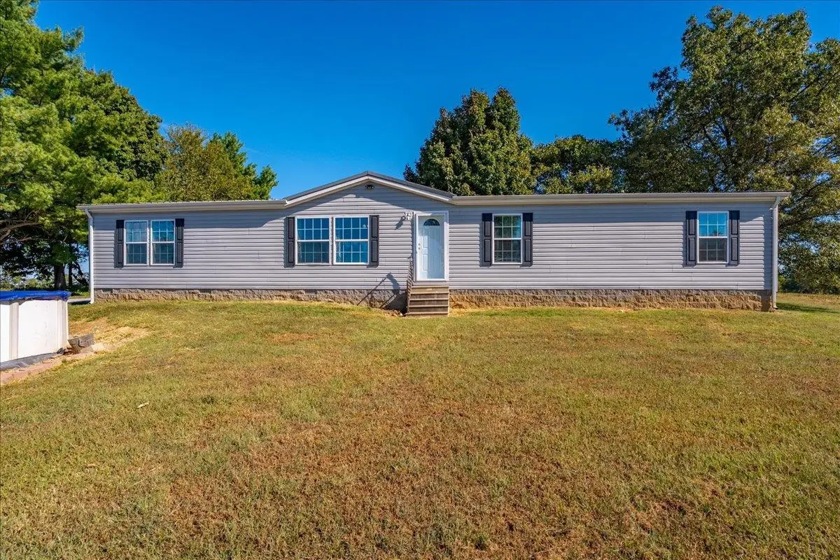 346 Chapman Rd, Waverly, KY 42462 - #1