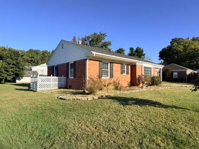 307 Tartan Dr., Henderson, KY 42420 - #2