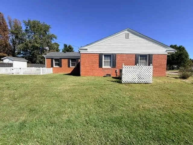 307 Tartan Dr., Henderson, KY 42420 - #3