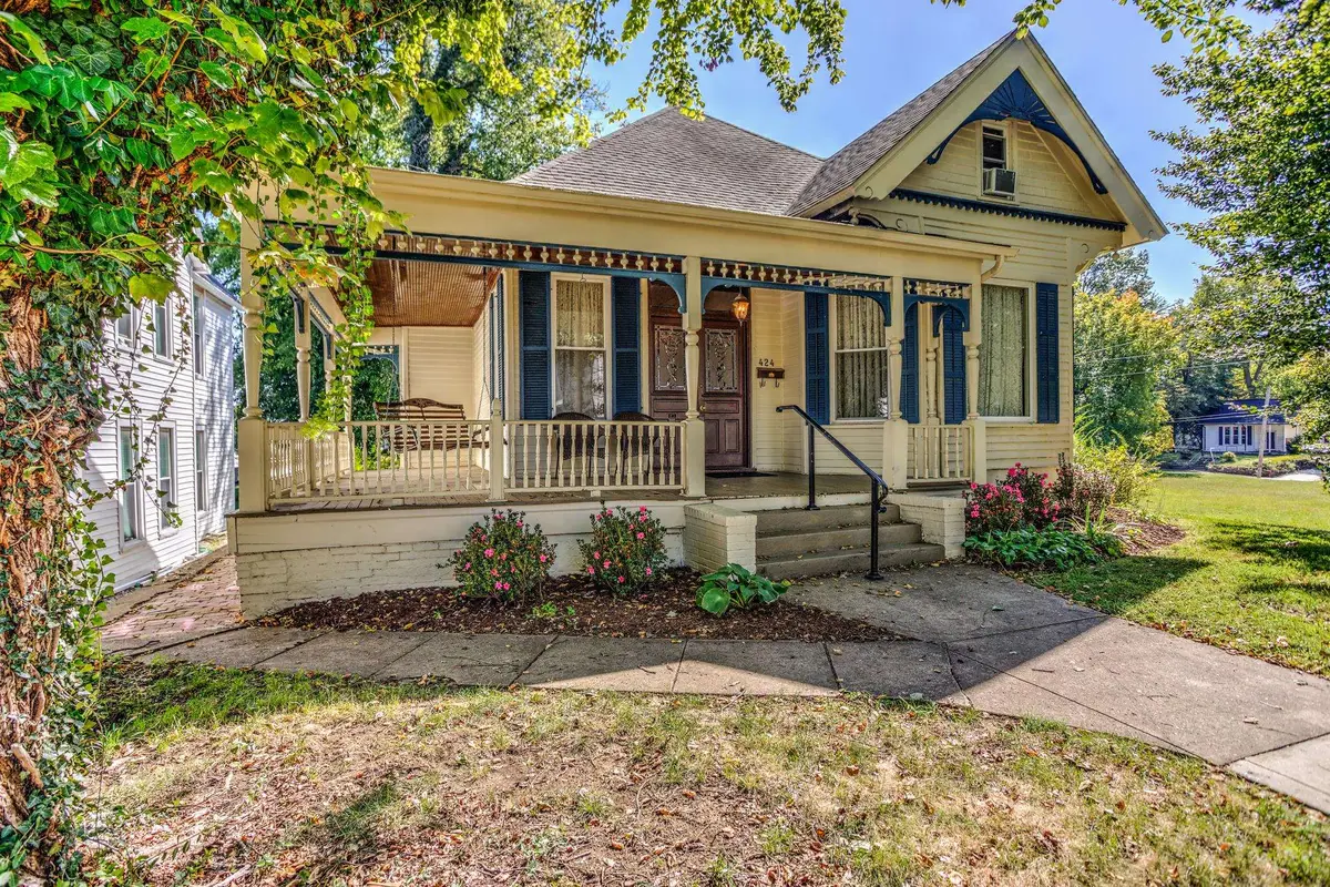 424 S Elm Street, Henderson, KY 42420-3551 - #1