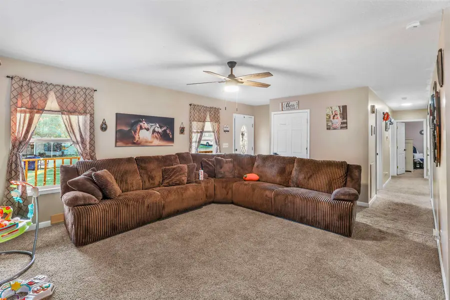 515 Union St, Providence, KY 42450 - #2