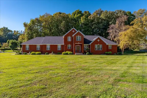 2691 Stonegate Drive, Henderson, KY 42420