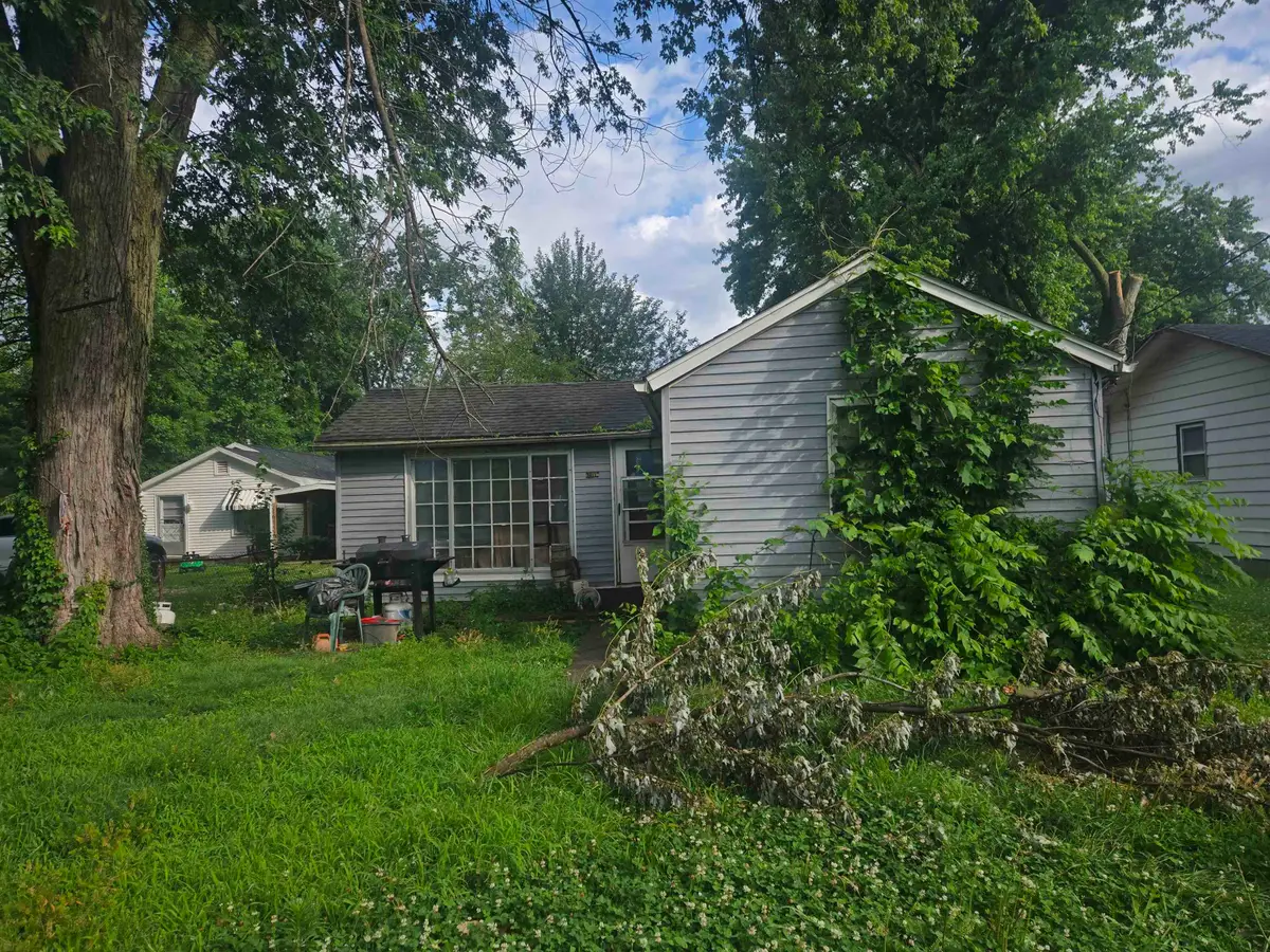1611 Edds Avenue, Henderson, KY 42420 - #1