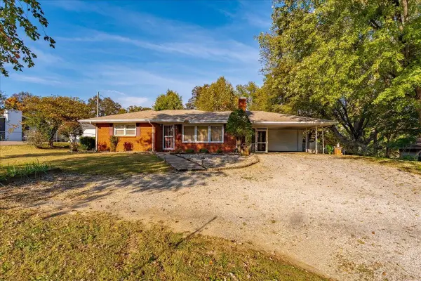 5451 St Rt 351 E, Henderson, KY 42420