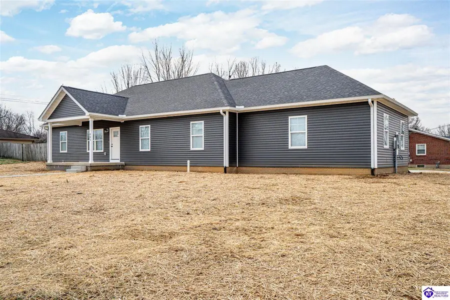 981 S Woodland Drive, Radcliff, KY 40160 - #3