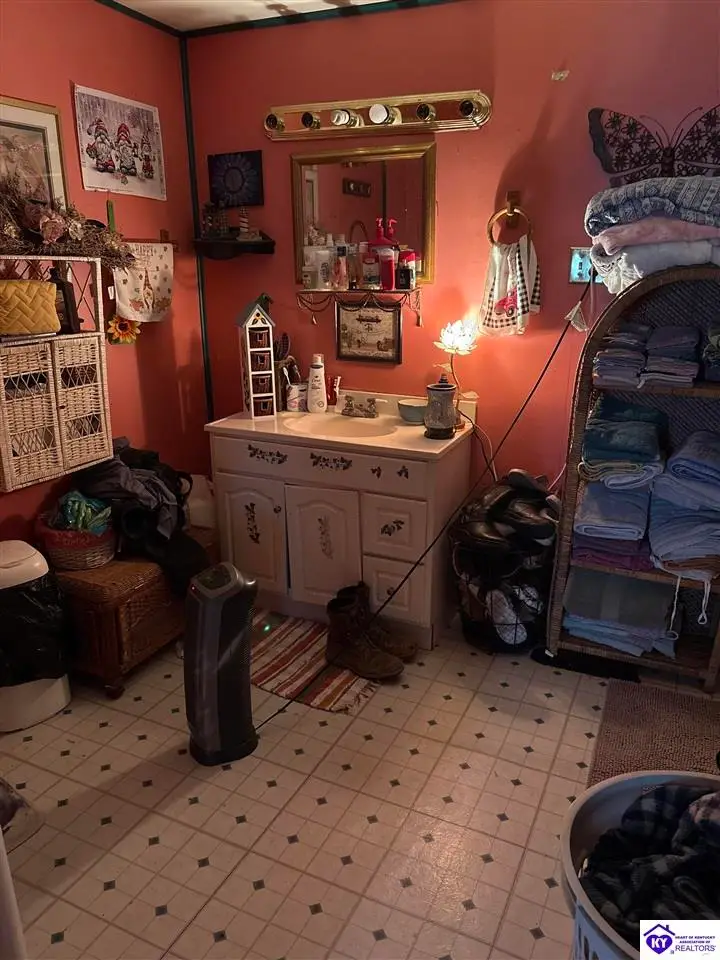 109 Rice Street, Campbellsville, KY 42718 - #3