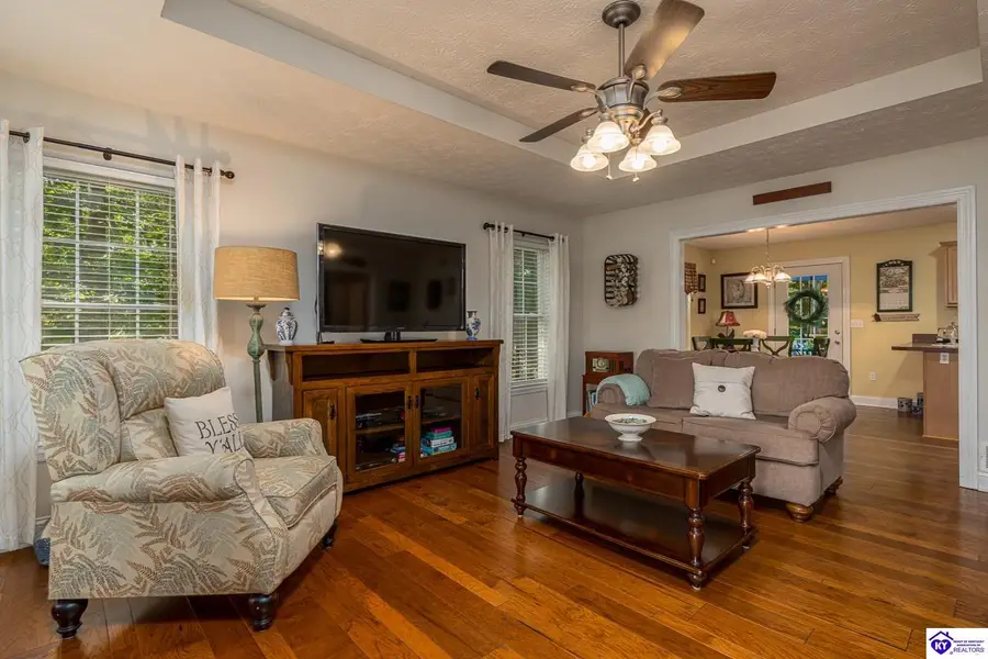 34 Blackberry Court, Brandenburg, KY 40108 - Image #2