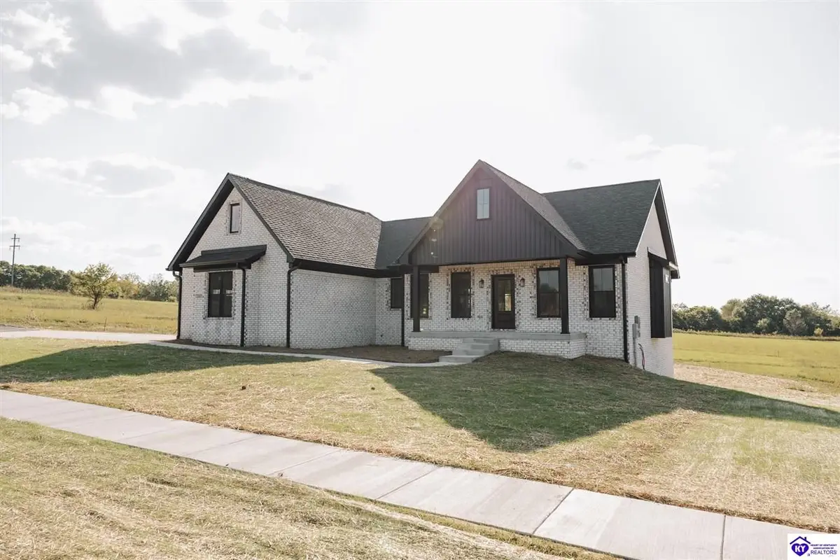 243 Sweet Grass Ct, Hodgenville, KY 42748 - Image #1