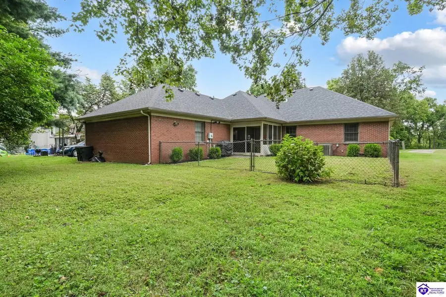 306 Edgewood Drive, Bardstown, KY 40004 - Image #2