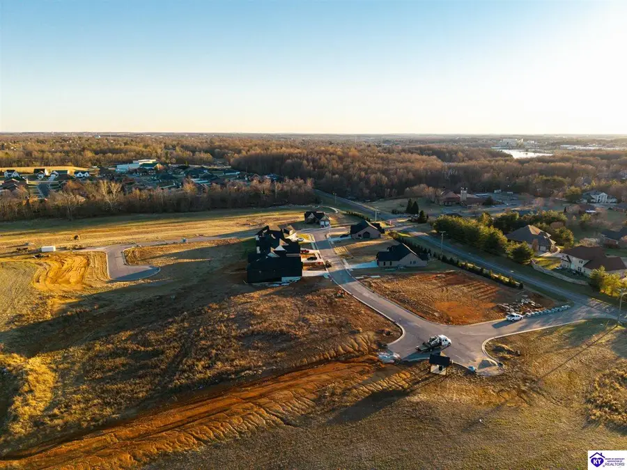 205 Fall Creek Lane, Elizabethtown, KY 42701 - Image #2