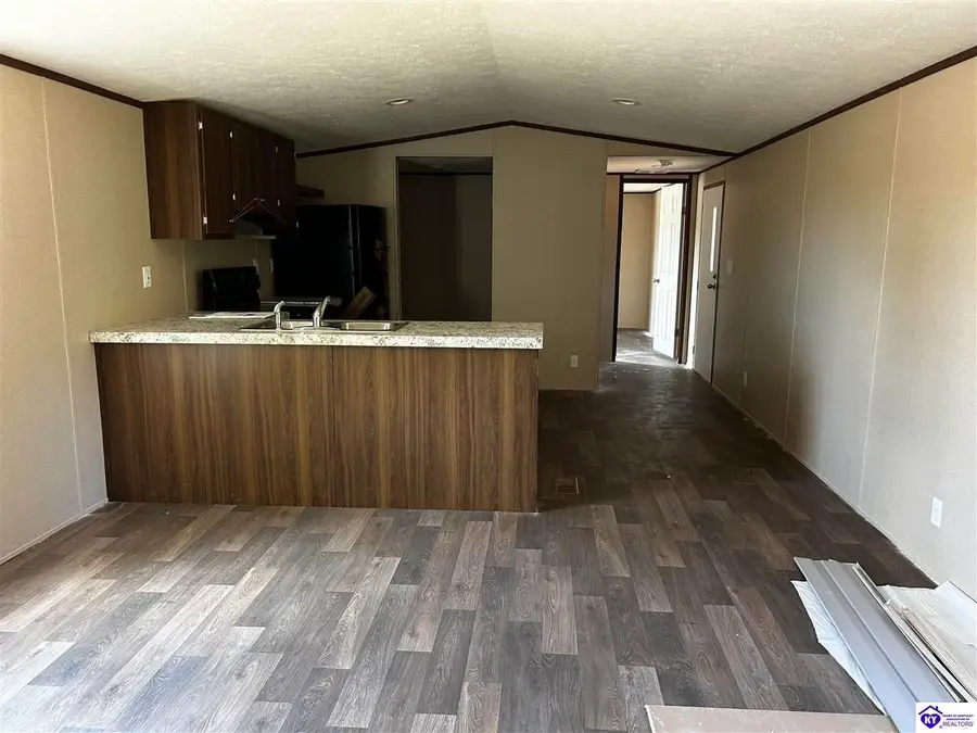 33505 Joe Prather Highway, Brandenburg, KY 40108 - Image #2