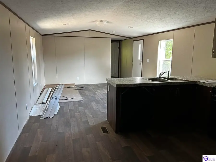 33505 Joe Prather Highway, Brandenburg, KY 40108 - Image #3