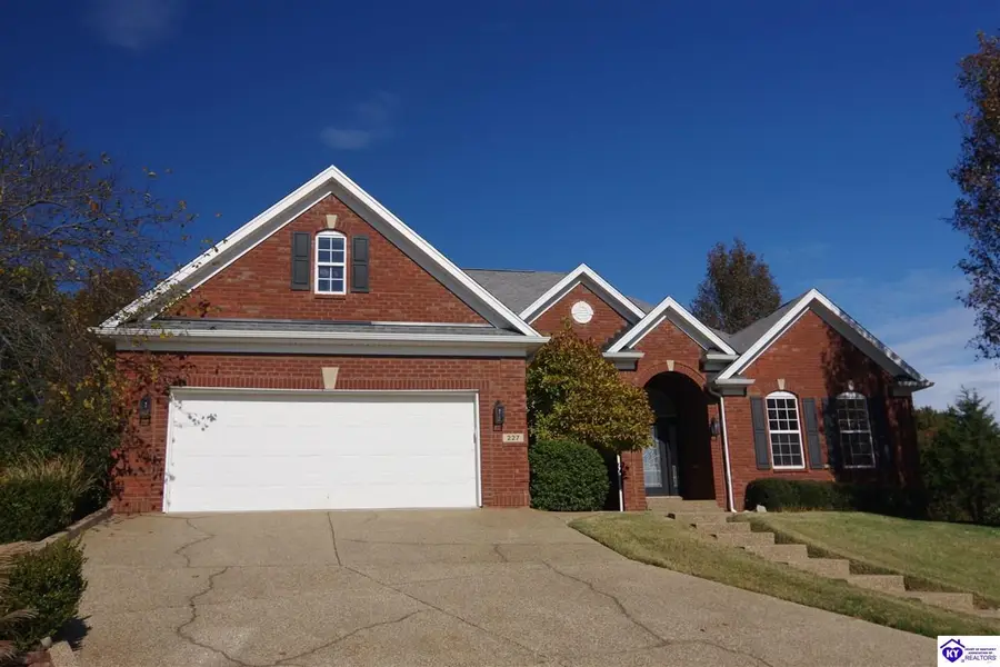 227 Evergreen Garden, Elizabethtown, KY 42701 - Image #2