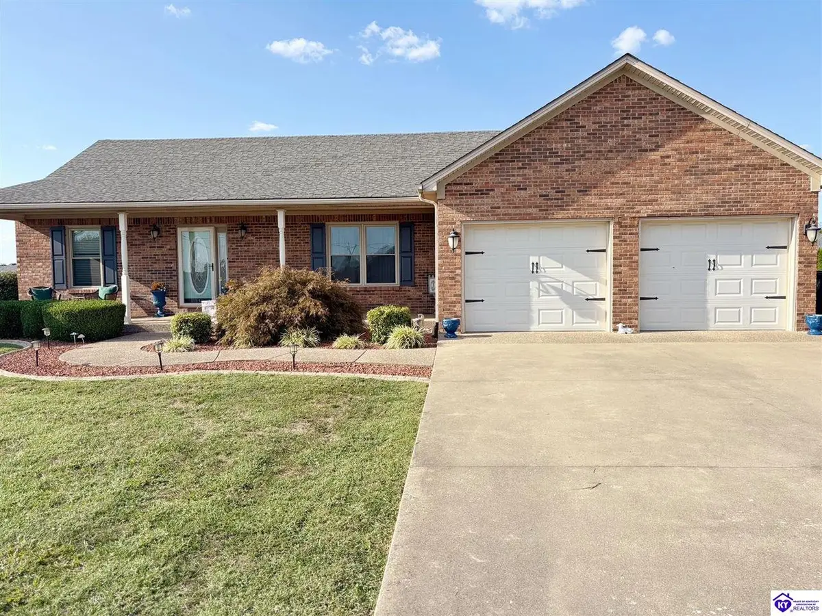 107 Anna Belle Avenue, Hodgenville, KY 42748 - Image #1
