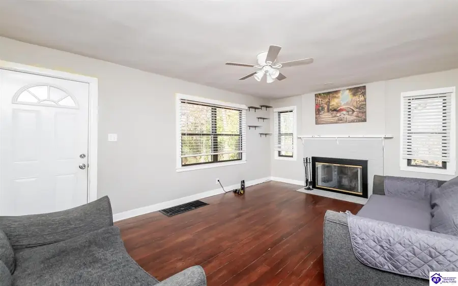 2670 S Wilson Avenue, Radcliff, KY 40160 - Image #2