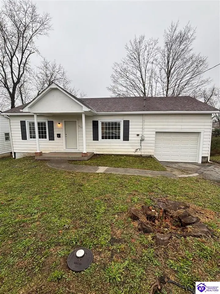 517 E Hodgenville Avenue, Greensburg, KY 42743 - #2