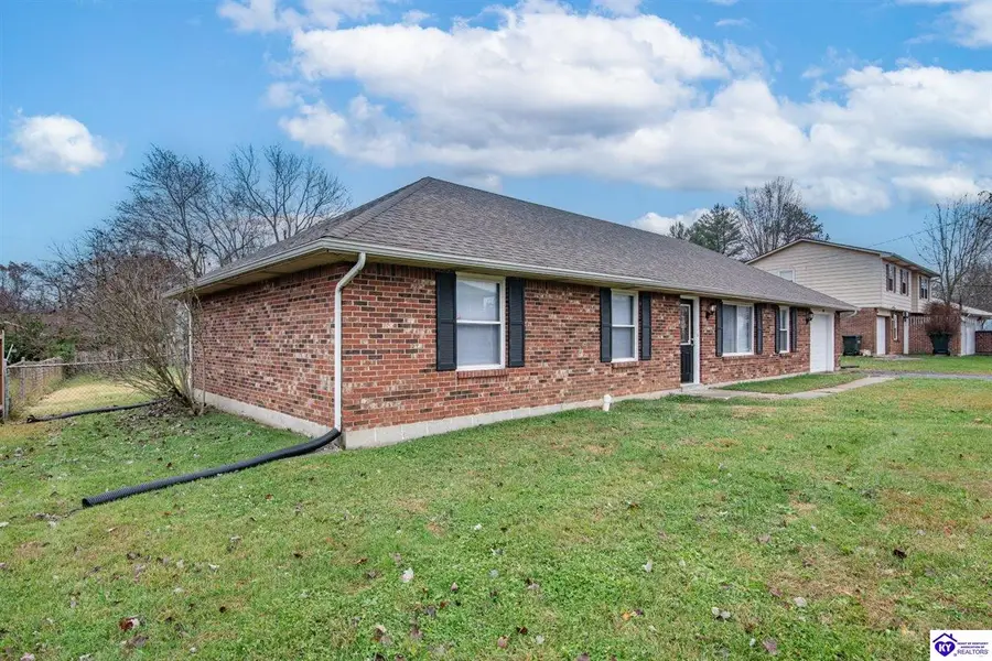 554 Cheyenne Road, Radcliff, KY 40160 - Image #2