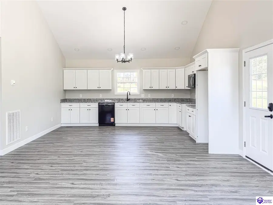 7899 Defries Road, Canmer, KY 42722 - #2