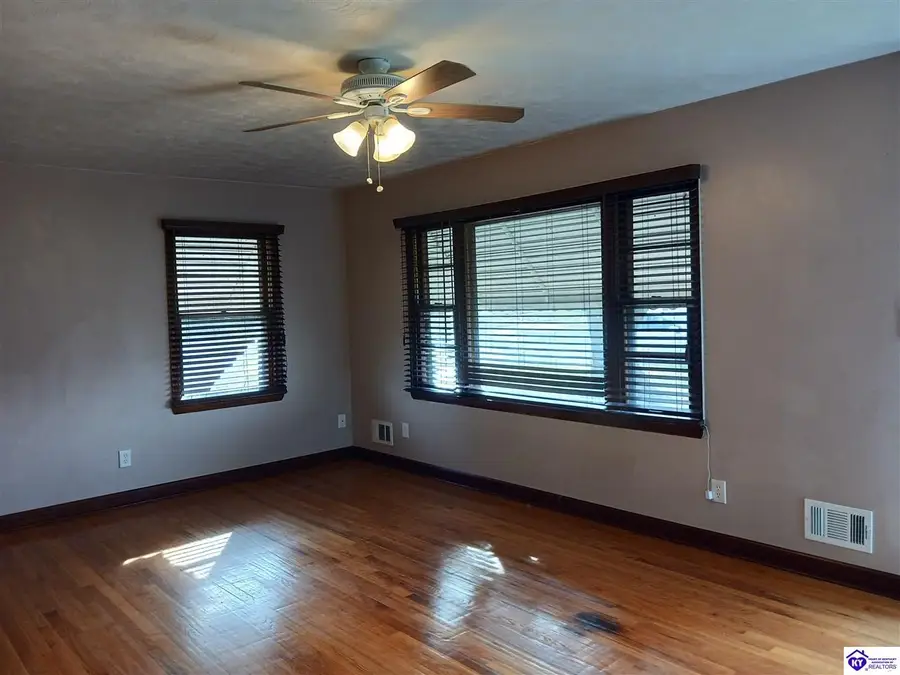 7015 Hickock Street, Louisville, KY 40219 - Image #2