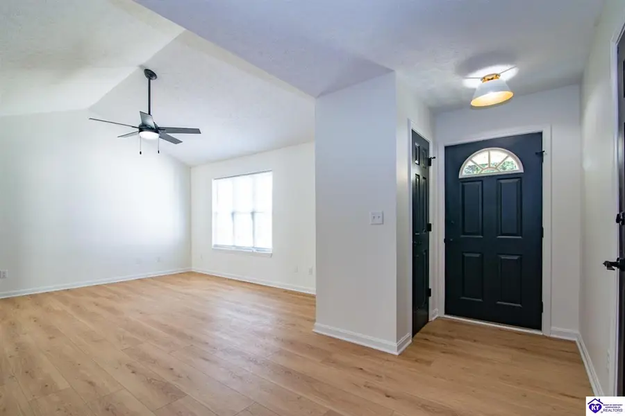 702 Andra Drive, Radcliff, KY 40160 - Image #2