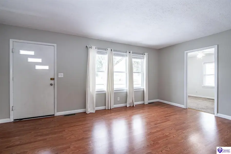 315 Greensburg Road, Hodgenville, KY 42748 - Image #2