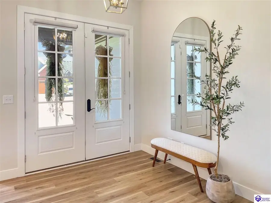 102 Kentucky Oaks Trail, Elizabethtown, KY 42701 - Image #3