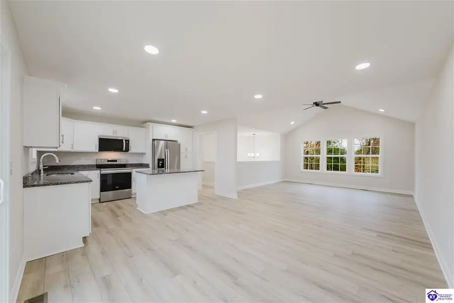 200 Rock Ridge Road, Brandenburg, KY 40108 - Image #2