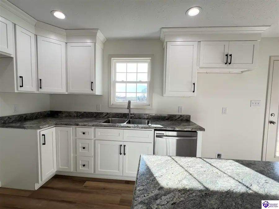 109 M Moss Lane, Campbellsville, KY 42718-0000 - Image #3