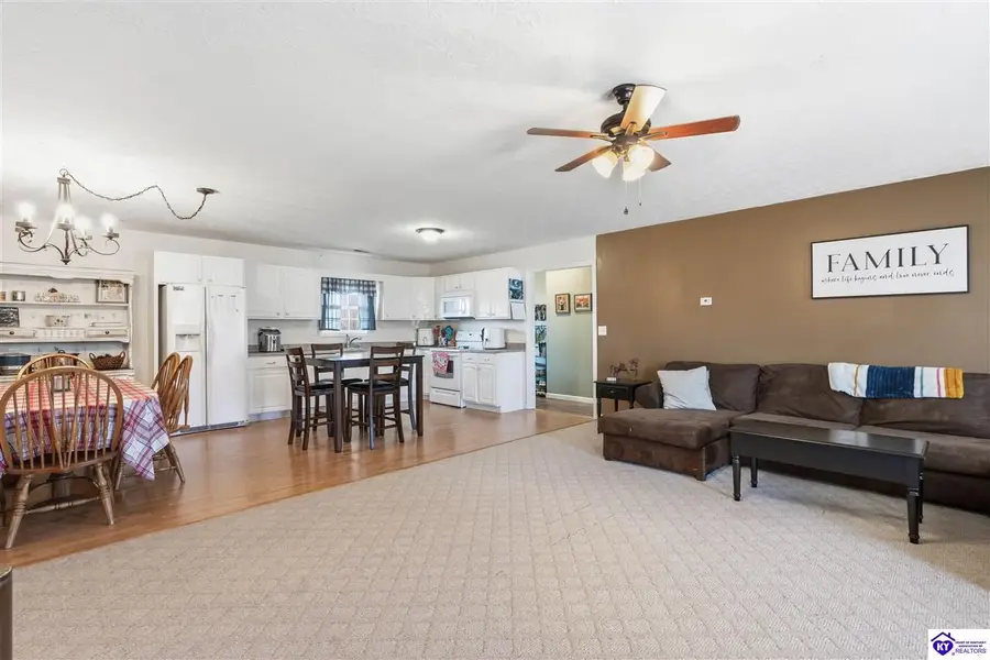 137 Allison Drive, Sonora, KY 42776-8352 - Image #3