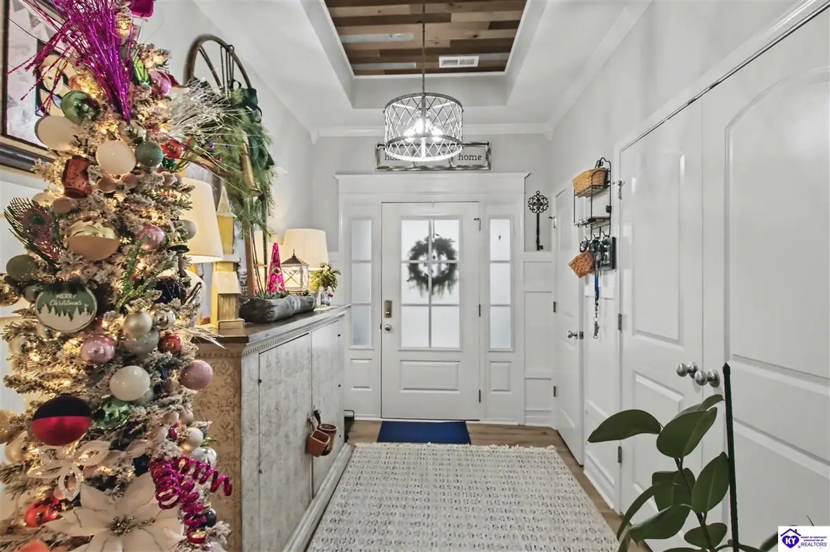 118 Shirley Boulevard, Vine Grove, KY 40175 - Image #1