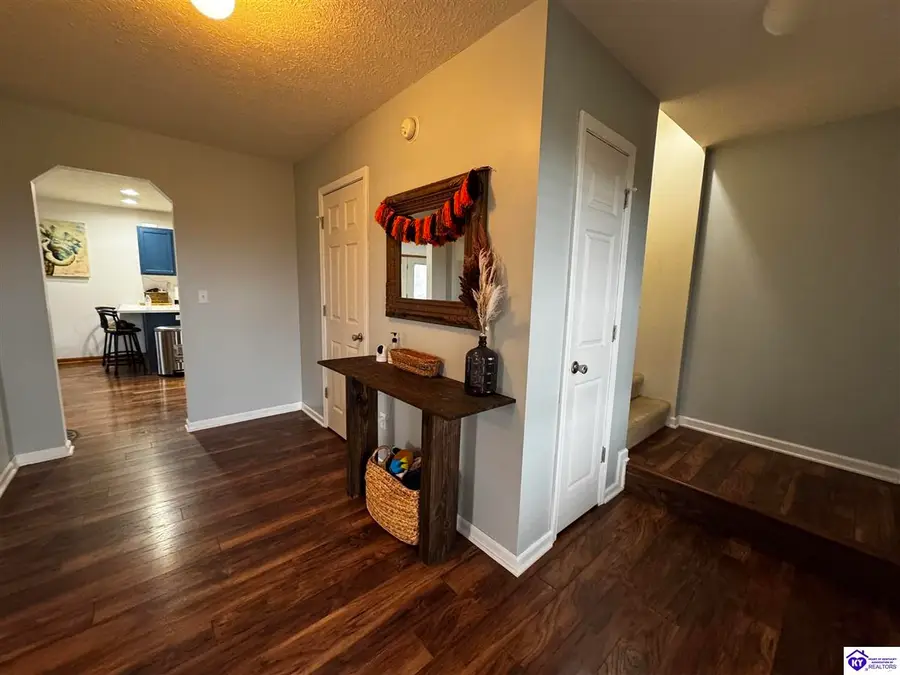 834 Tom Brown Road, Vine Grove, KY 40175 - Image #3