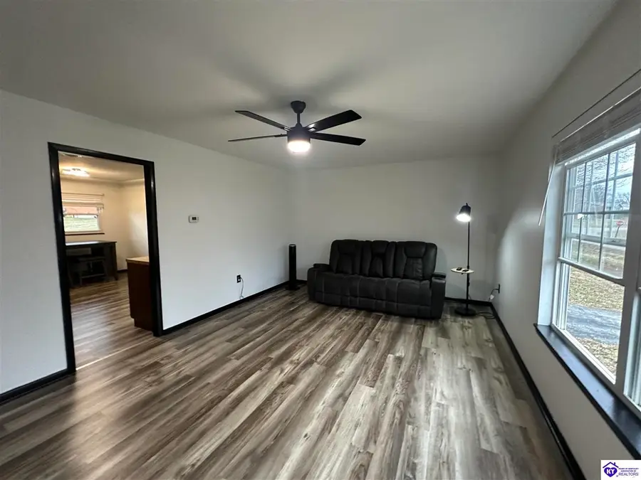 302 Handley Avenue, Campbellsville, KY 42718 - Image #3