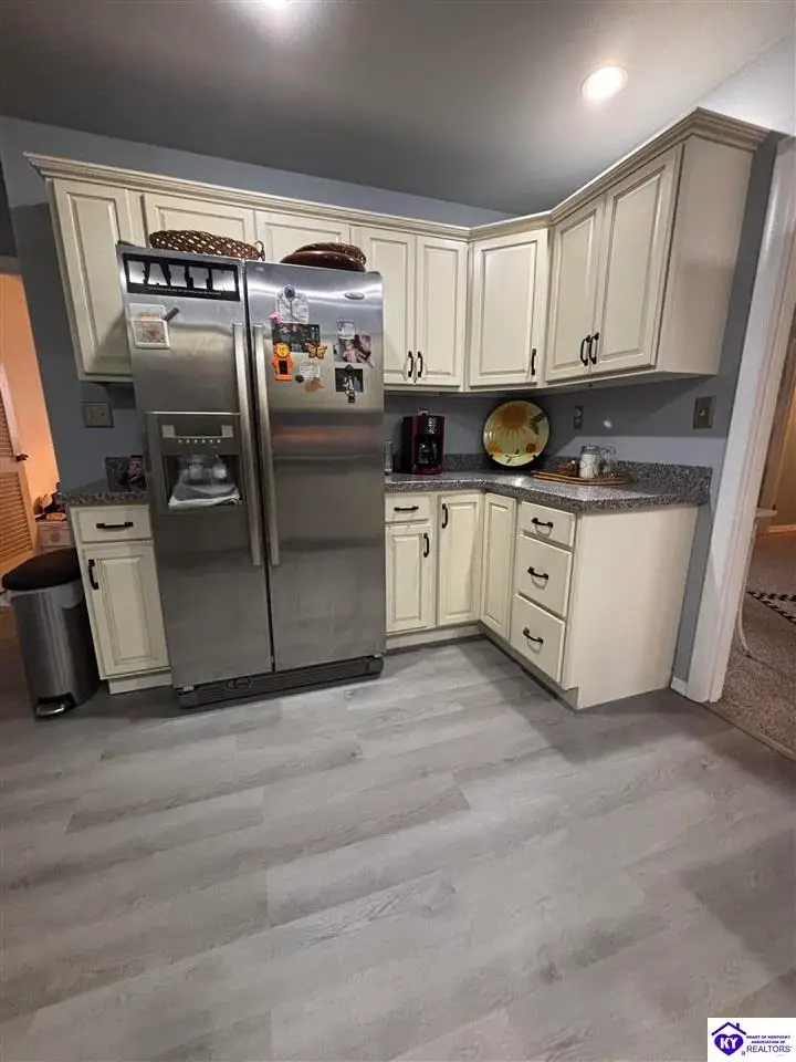 614 Shawnee Drive, Campbellsville, KY 42718 - #2