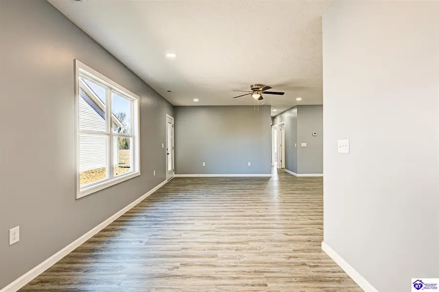 160 Shirley Boulevard, Vine Grove, KY 40175 - Image #3