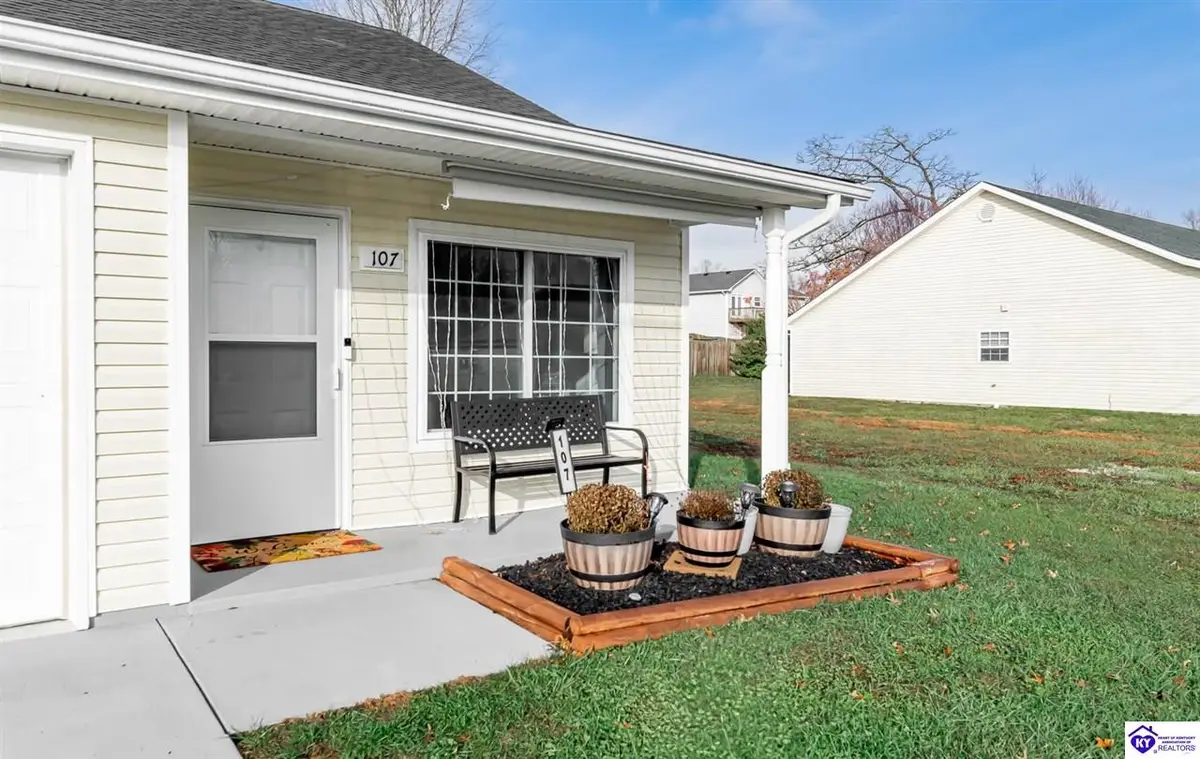 107 Clover Court, Radcliff, KY 40160 - Image #1