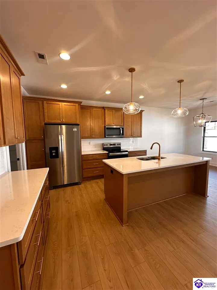 203 Calhoun St, Elizabethtown, KY 42701 - #3