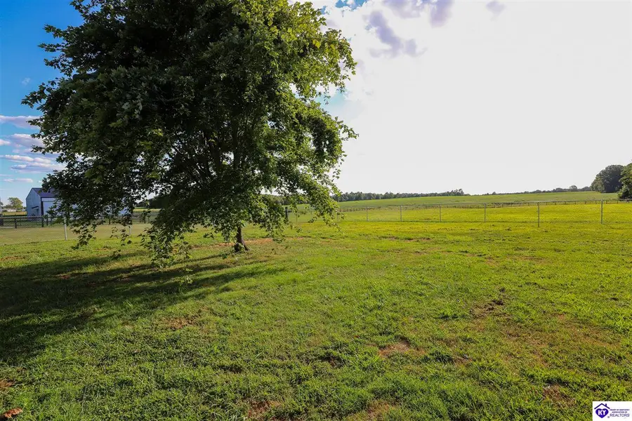 2045 Solway Meeting Road, Big Clifty, KY 42712 - Image #3