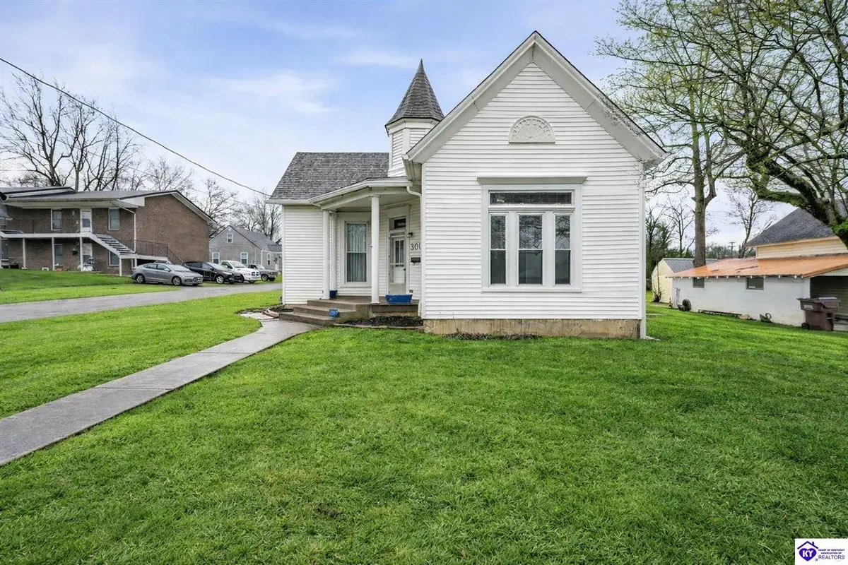 300 W Main Street, Hodgenville, KY 42748 - #1