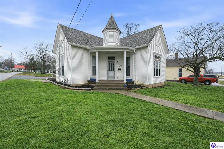 300 W Main Street, Hodgenville, KY 42748 - #3