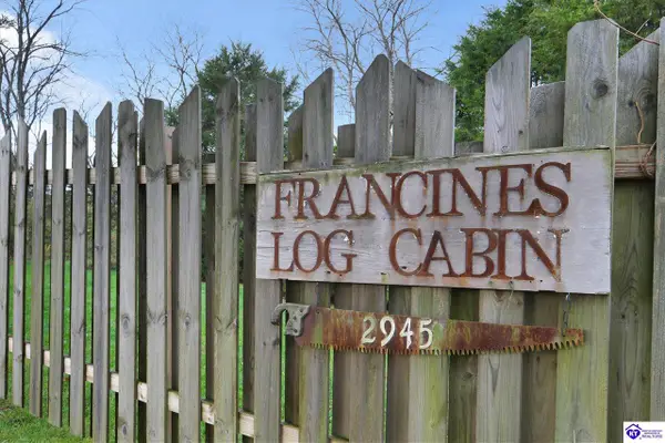 2945 N Greenbrier Rd, Madison, IN 47250