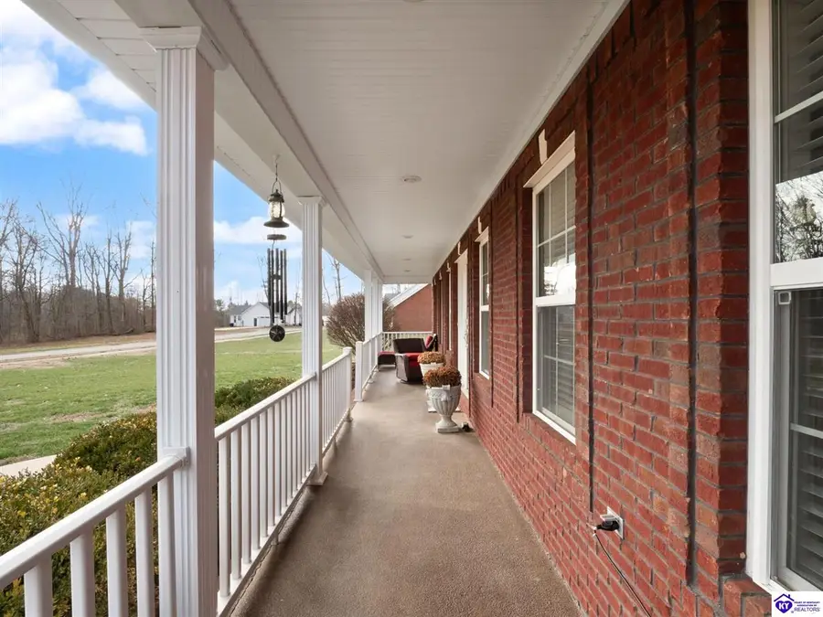 302 Blackberry Drive, Campbellsville, KY 42718 - Image #3