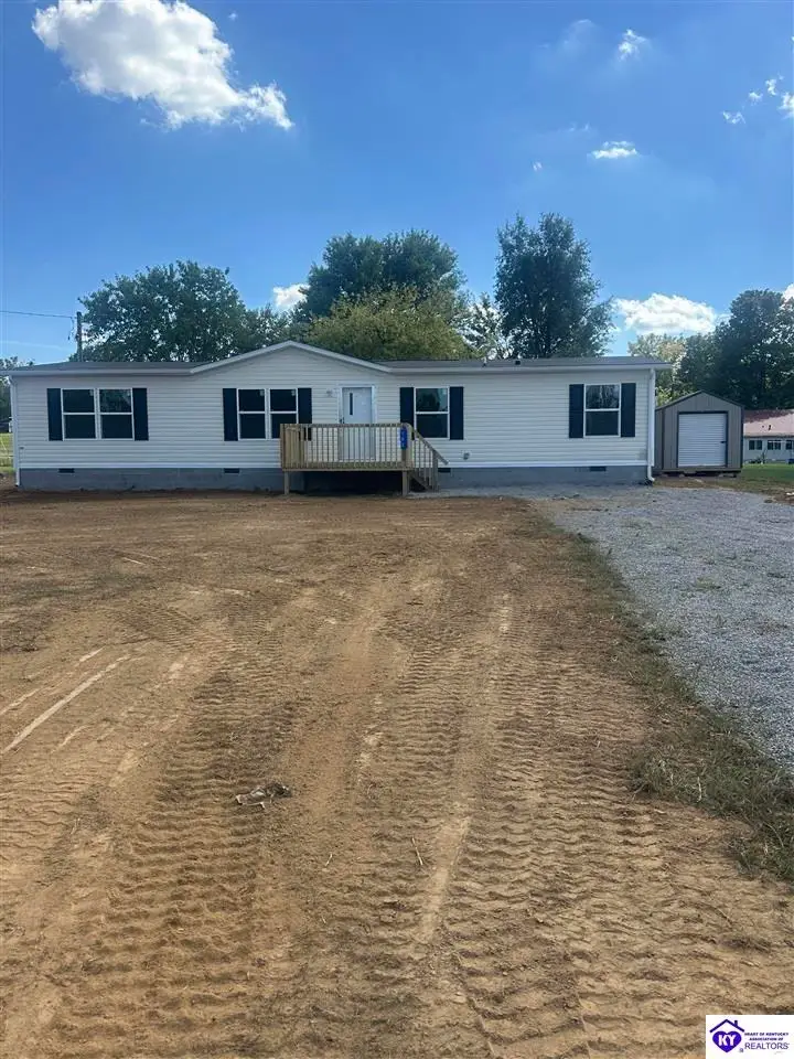 102 N Center Street, Irvington, KY 40146 - #1