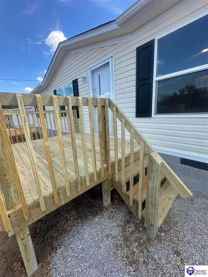 102 N Center Street, Irvington, KY 40146 - #3