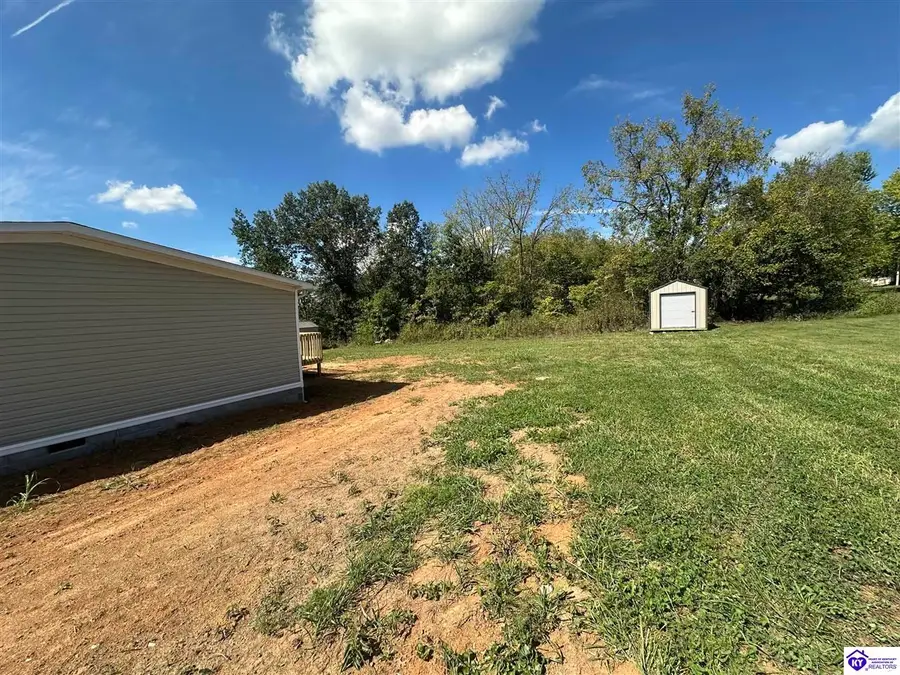 104 N Center Street, Irvington, KY 40146 - #3
